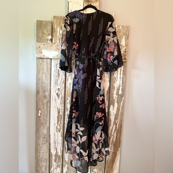 JAPNA Wrap Dress Size Medium Black with Dots, leaves kimono style - Picture 4 of 6